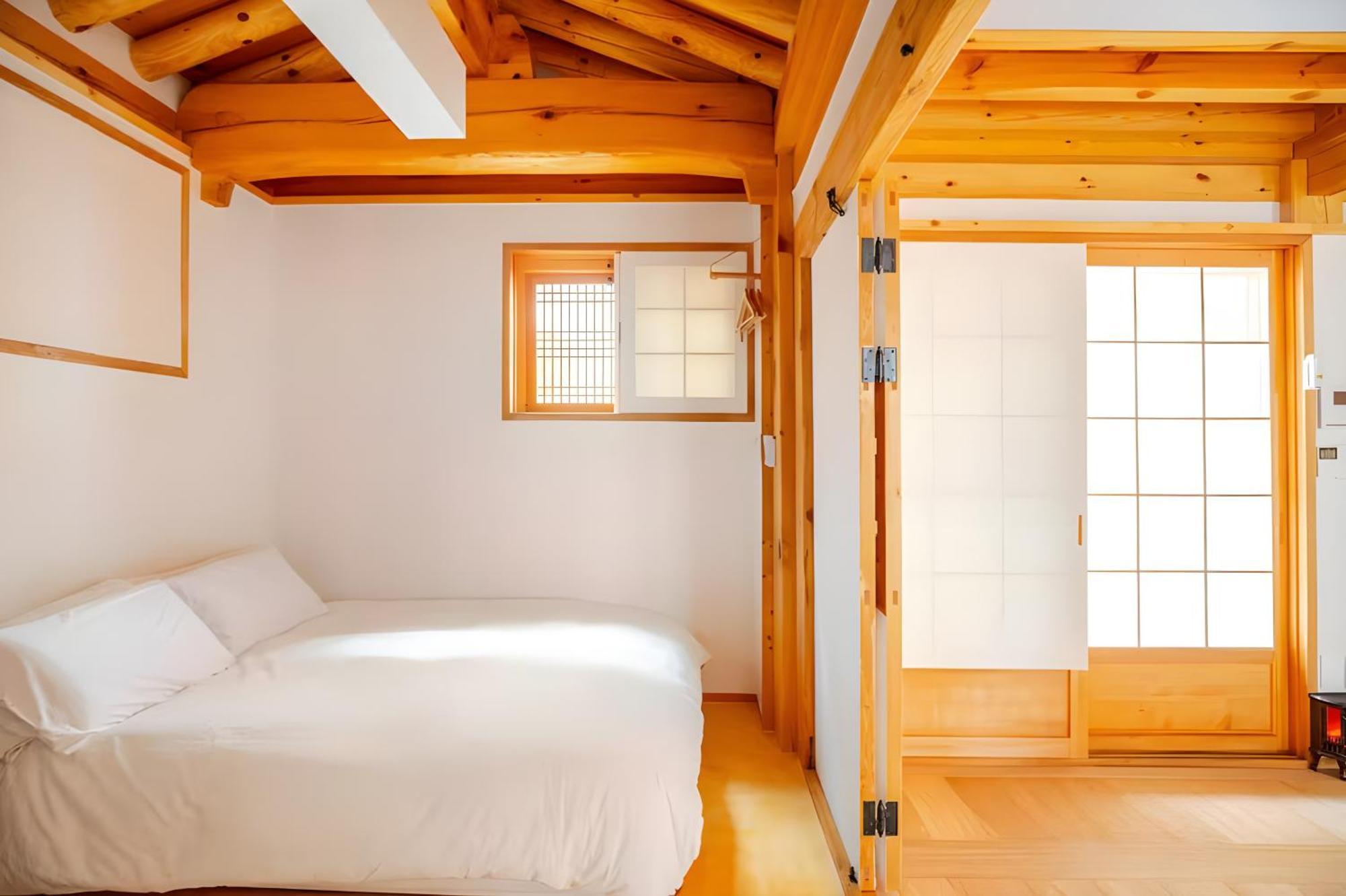 Numaru Two Exclusive Entire Hanoks In Seochon *